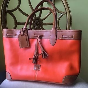 Dooney & Bourke Tote